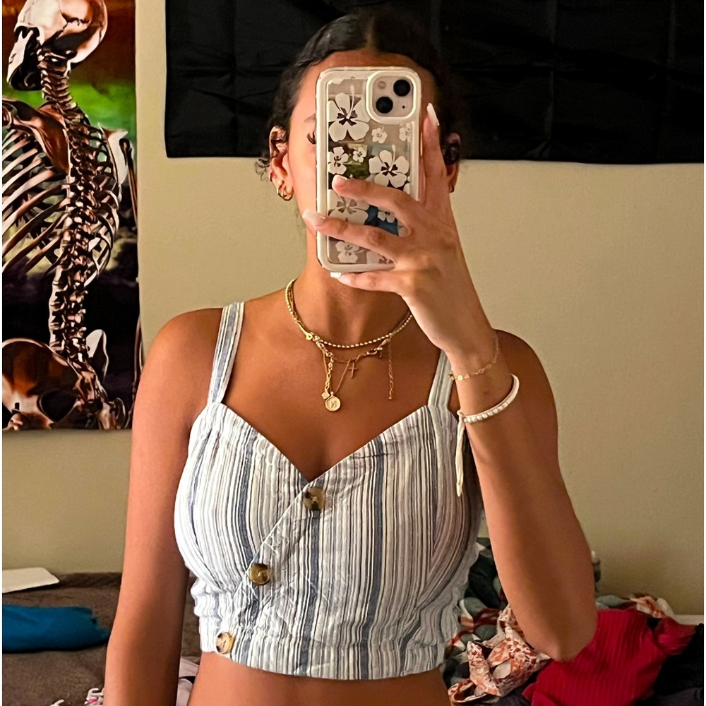 Crop top